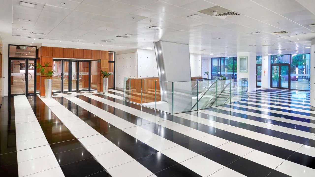 Novotel London West
